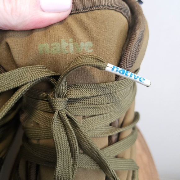 2/$25 Native sz6 Chamonix Winter Boots - Picture 8 of 12